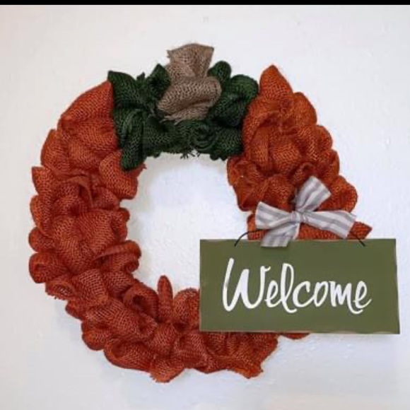 Fall Pumpkin Wreath - Picture 1 of 1